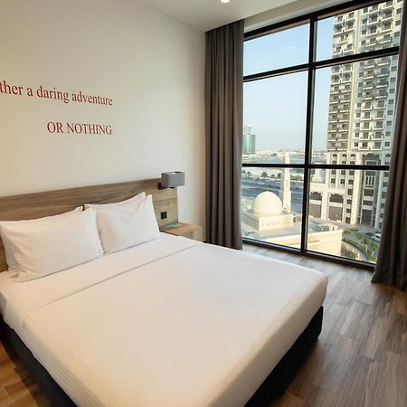 Kingsgate Al Jaddaf Hotel By Millennium Дубай Екстериор снимка