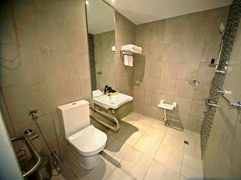 Kingsgate Al Jaddaf Hotel By Millennium Дубай Екстериор снимка