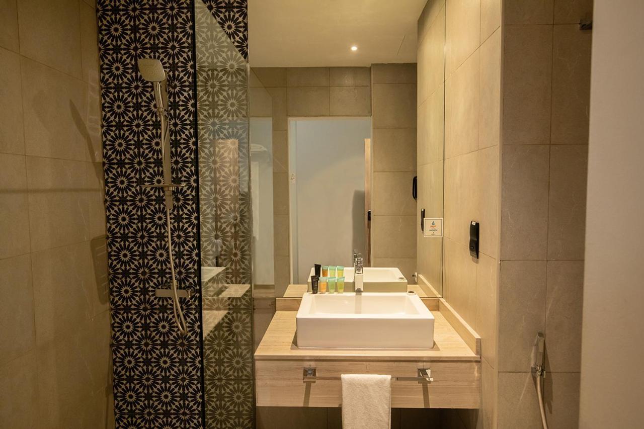 Kingsgate Al Jaddaf Hotel By Millennium Дубай Стая снимка